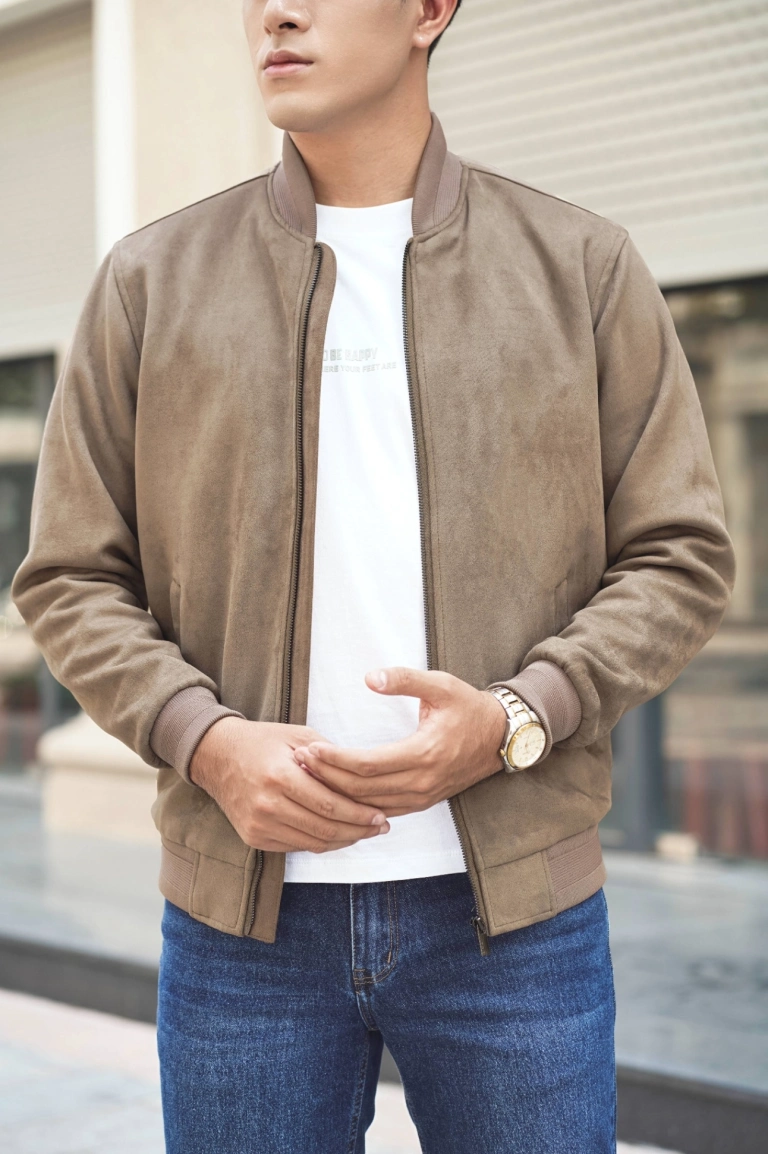 Áo Khoác Bomber Da Lộn: Bí Kíp Phối Đồ Street Style 2026