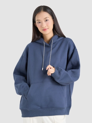 Áo khoác zip nữ: Bí kíp phối đồ street style cực chất